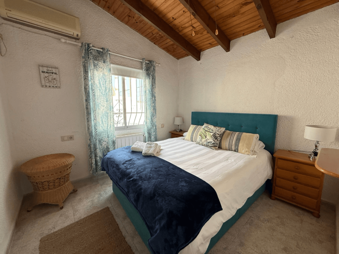 Encantadora villa en la zona del Montgó con vistas panorámicas al mar, al castillo y a la ciudad de Dénia