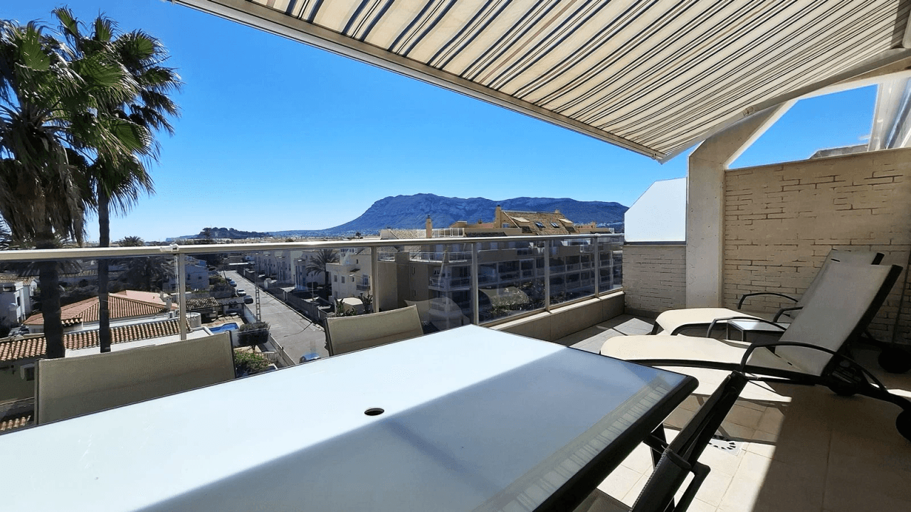 ATICO DUPLEX CON VISTAS AL MAR