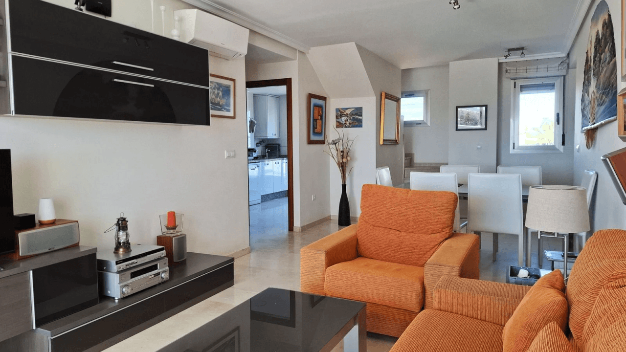 ATICO DUPLEX CON VISTAS AL MAR